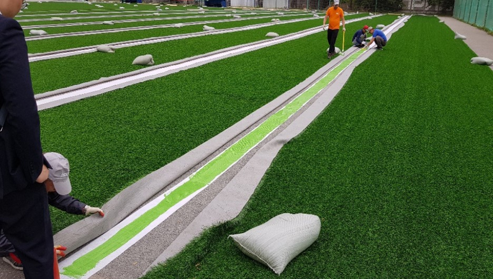 KOLON GLOTECH | Installation Grass installation